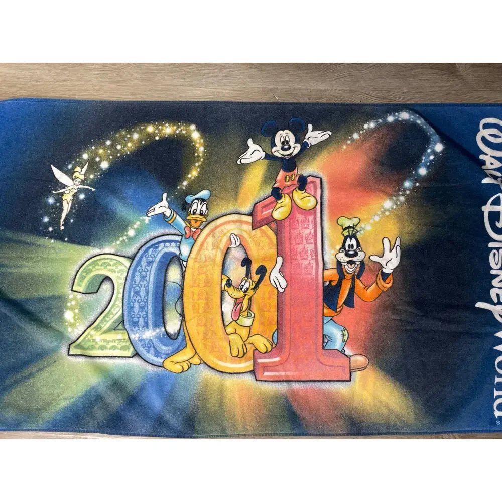 Vintage Walt Disney World 2001 Beach Towel Mickey Donald‎ Goofy Pluto